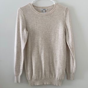 Oatmeal colored light sweater. Size S